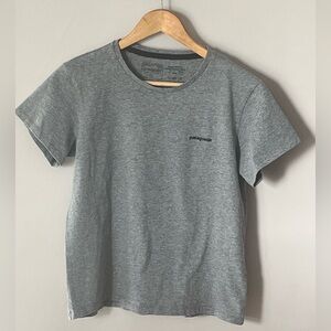Men’s Patagonia Responsibili-Tee T-Shirt Gravel Heather Grey Logo Graphic Shirt